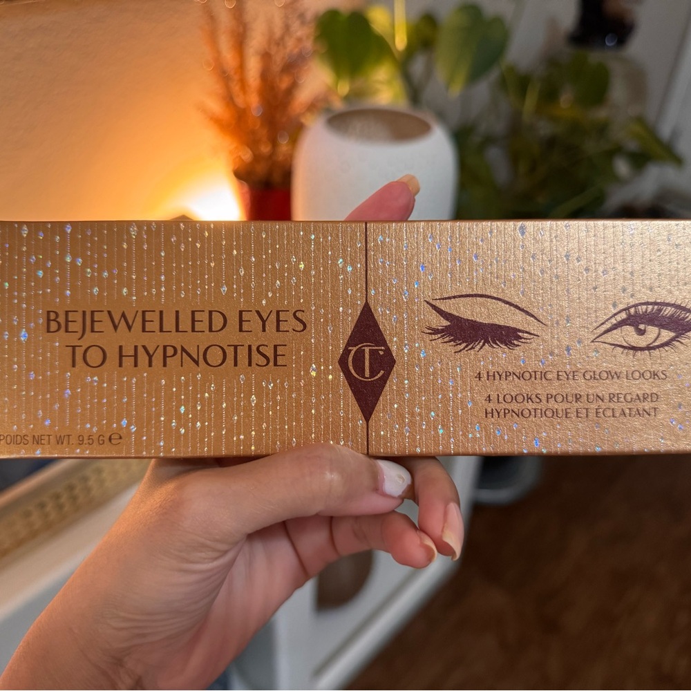 Charlotte Tilbury Bejewelled Eyes to Hypnotise Palette